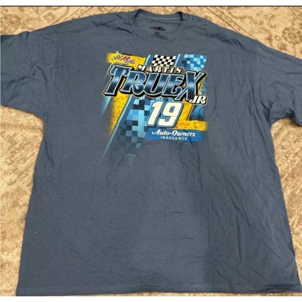 Martin Truex‎ Jr # 19 NASCAR T-shirt, XXLarge